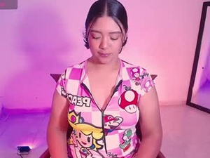 Screenshot from antonella_hot_x webcams