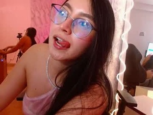 Screenshot from april_tay1 webcams