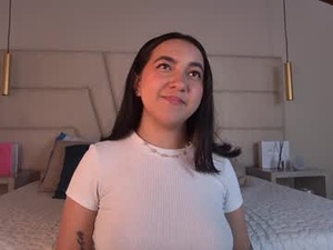 Screenshot from arabella__1 webcams