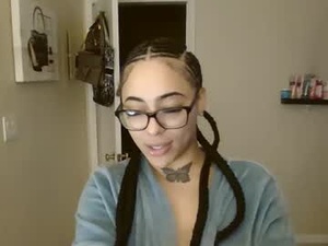 Screenshot from archerheidy1 webcams