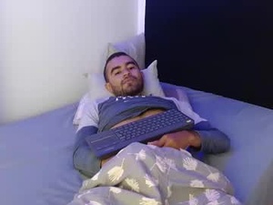 Screenshot from ares_ht webcams
