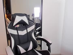 Screenshot from ariadna_boneville webcams