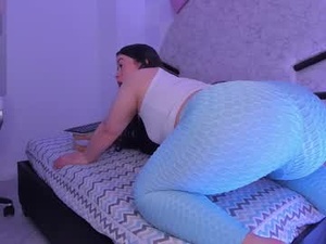 Screenshot from ariah_walker_ webcams