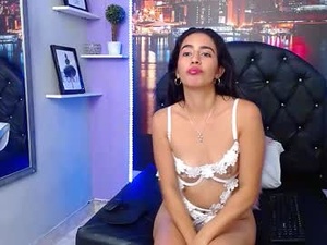 Screenshot from arianabrittany webcams