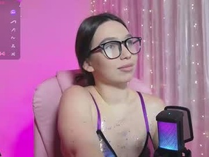 Screenshot from arianahot777 webcams