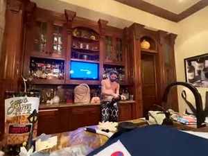 Screenshot from arielchape501 webcams