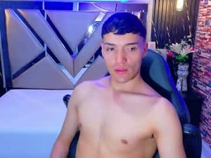 Screenshot from aron_darkx webcams