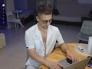 Screenshot from artenniuss35 webcams