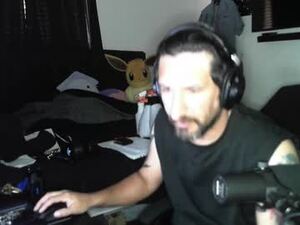 Screenshot from asanator101 webcams