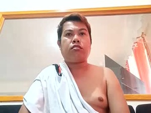 Screenshot from asertyme09 webcams