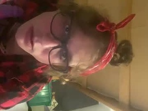 Screenshot from ashelylo webcams