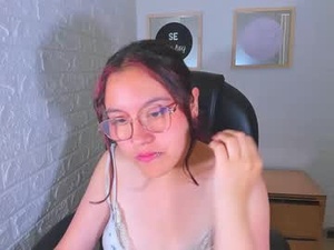 Screenshot from asher__12 webcams