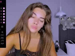 Screenshot from ashley__jess webcams