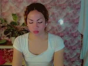 Screenshot from asianblow webcams
