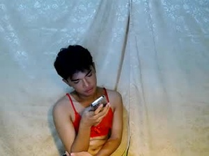 Screenshot from asianfemboynics19 webcams