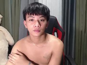 Screenshot from asianhunk_zam webcams