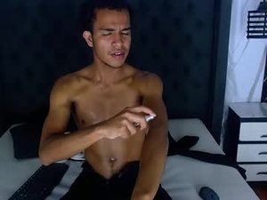 Screenshot from aston_vera webcams