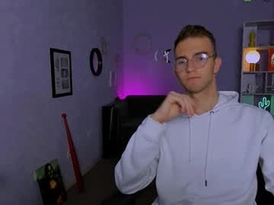 Screenshot from astren_villo webcams