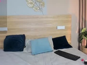 Screenshot from ateneaa_lux webcams