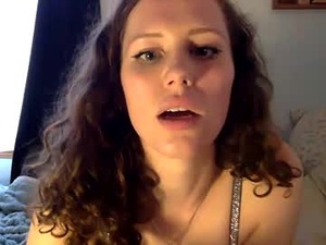 Screenshot from aubreemae webcams