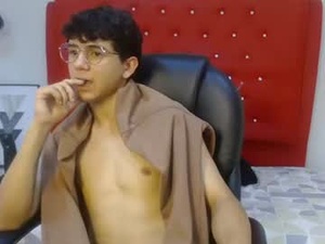 Screenshot from axel_rose20 webcams