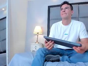 Screenshot from axel_wolfe webcams
