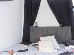 Screenshot from babilove_ webcams