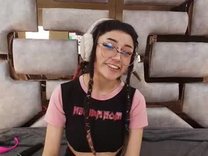 Screenshot from babyyrasta666 webcams
