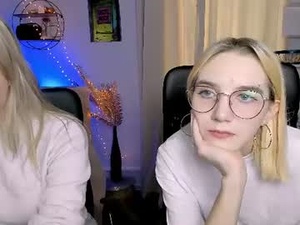 Screenshot from bad_veya webcams