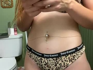 Screenshot from badassbabe6 webcams