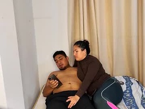 Screenshot from badlove42 webcams