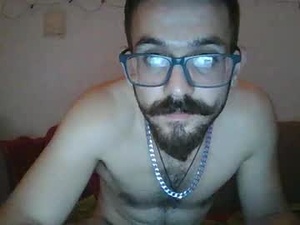 Screenshot from batman_23850301 webcams