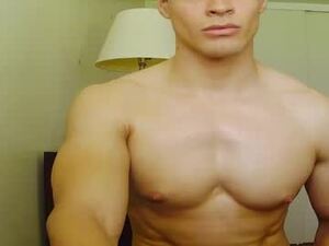 Screenshot from bbrn_88 webcams
