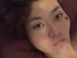 Screenshot from bby_yukio webcams