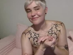 Screenshot from beandick69 webcams
