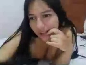 Screenshot from beba77_ webcams