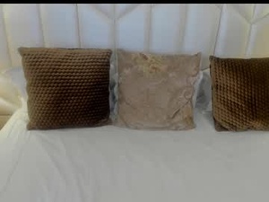 Screenshot from bella_carther webcams