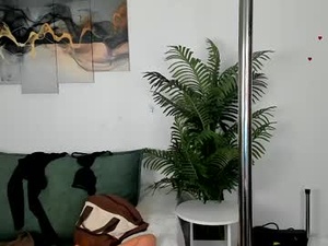 Screenshot from bella_coyy_777 webcams