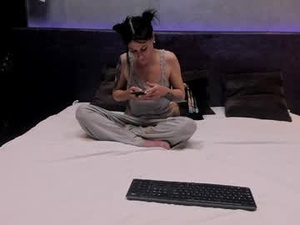 Screenshot from bella_dreamss webcams
