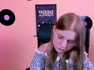 Screenshot from bella_sky11 webcams