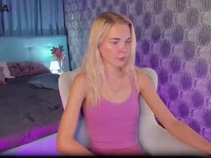 Screenshot from bella_stewartt webcams