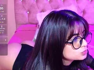 Screenshot from bella_thixx webcams