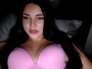 Screenshot from bellamonroeee webcams