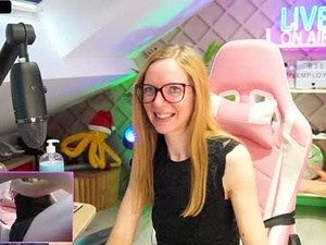 Screenshot from belle_alice webcams