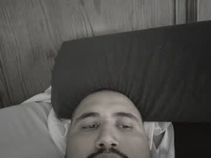 Screenshot from benjaminflikesbbws webcams