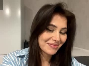 Screenshot from bethanndegrande webcams