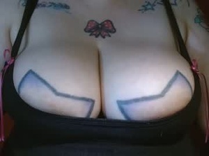 Screenshot from bianka_star_ webcams