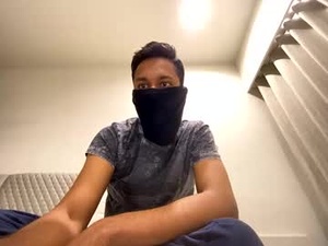 Screenshot from bigasian20177 webcams