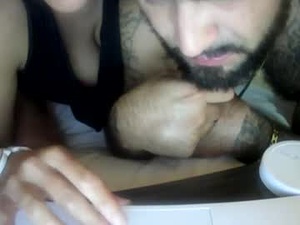 Screenshot from billyboycoco1016 webcams