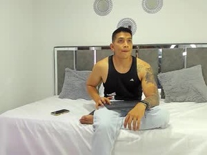 Screenshot from blackbullger_ webcams